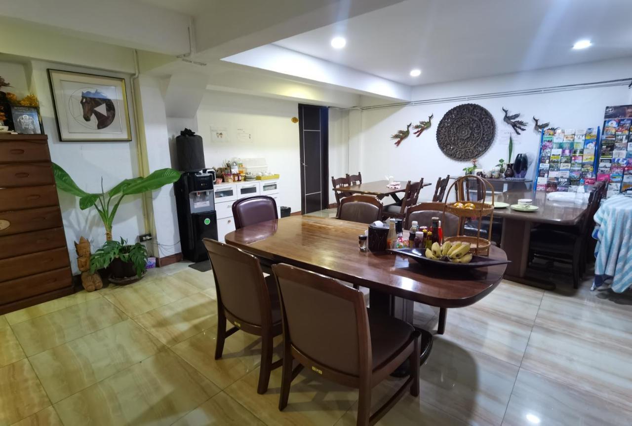 A Lanna Boutique House Hotel Chiang Mai Bagian luar foto