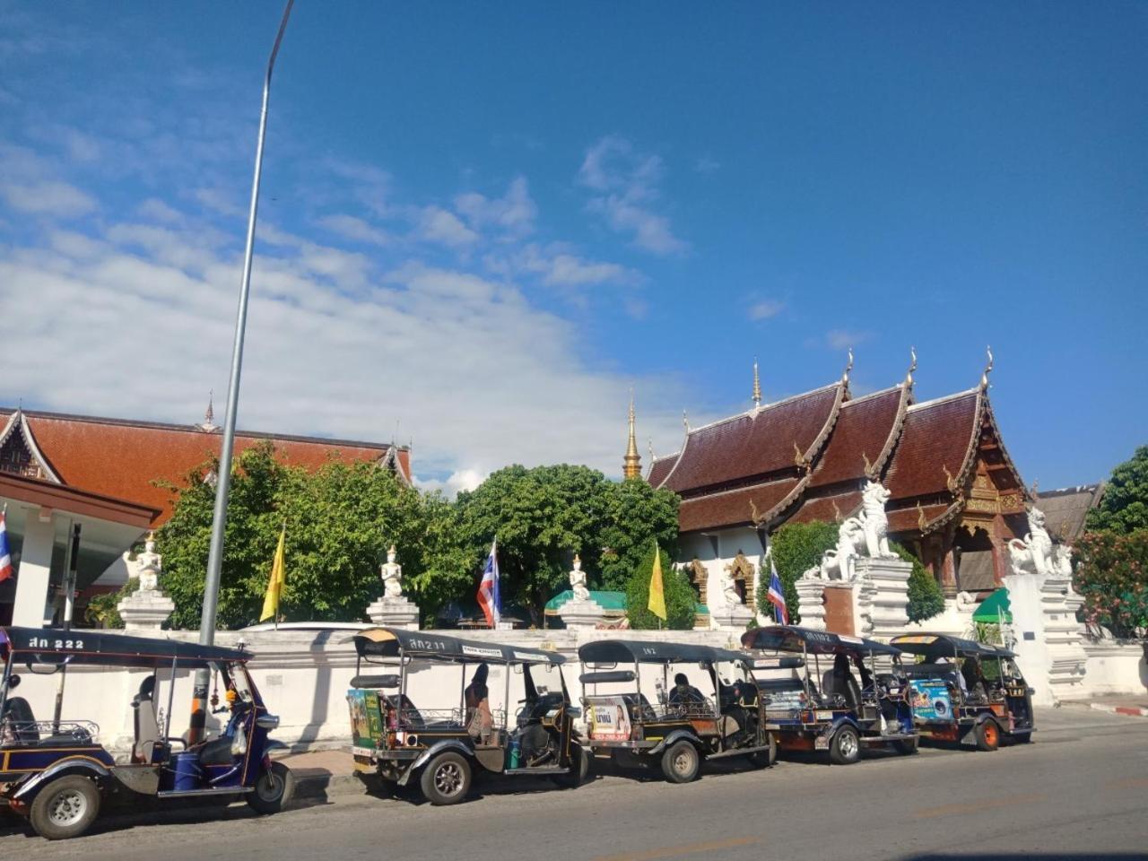 A Lanna Boutique House Hotel Chiang Mai Bagian luar foto