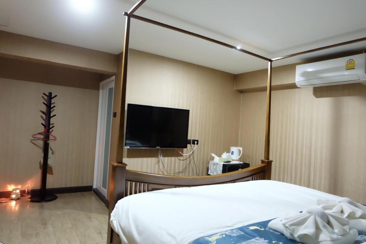 A Lanna Boutique House Hotel Chiang Mai Bagian luar foto